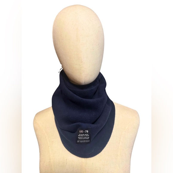 Urban Outfitters UO 76 Fleece Gaiter Scarf Neck Warmer Navy Blue - Picture 2 of 9
